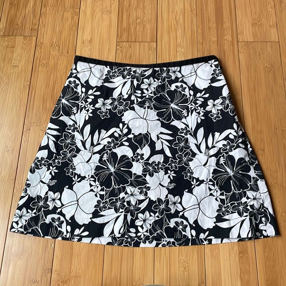 The Limited Skirt